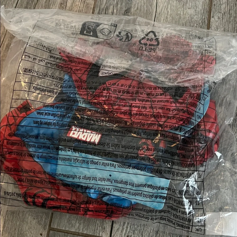Marvel Spider-Man Kids Costume with Red and Blue - Picture 8 of 8
